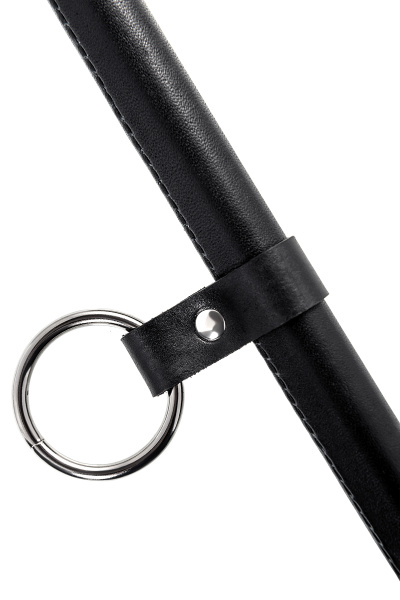 Маленькая распорка для фиксации Pecado BDSM, с кольцом, натуральная кожа и дерево, черная